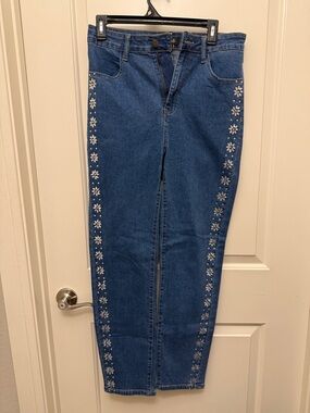 Classic Blue Denim Jeans with Side Bejeweled Daisies